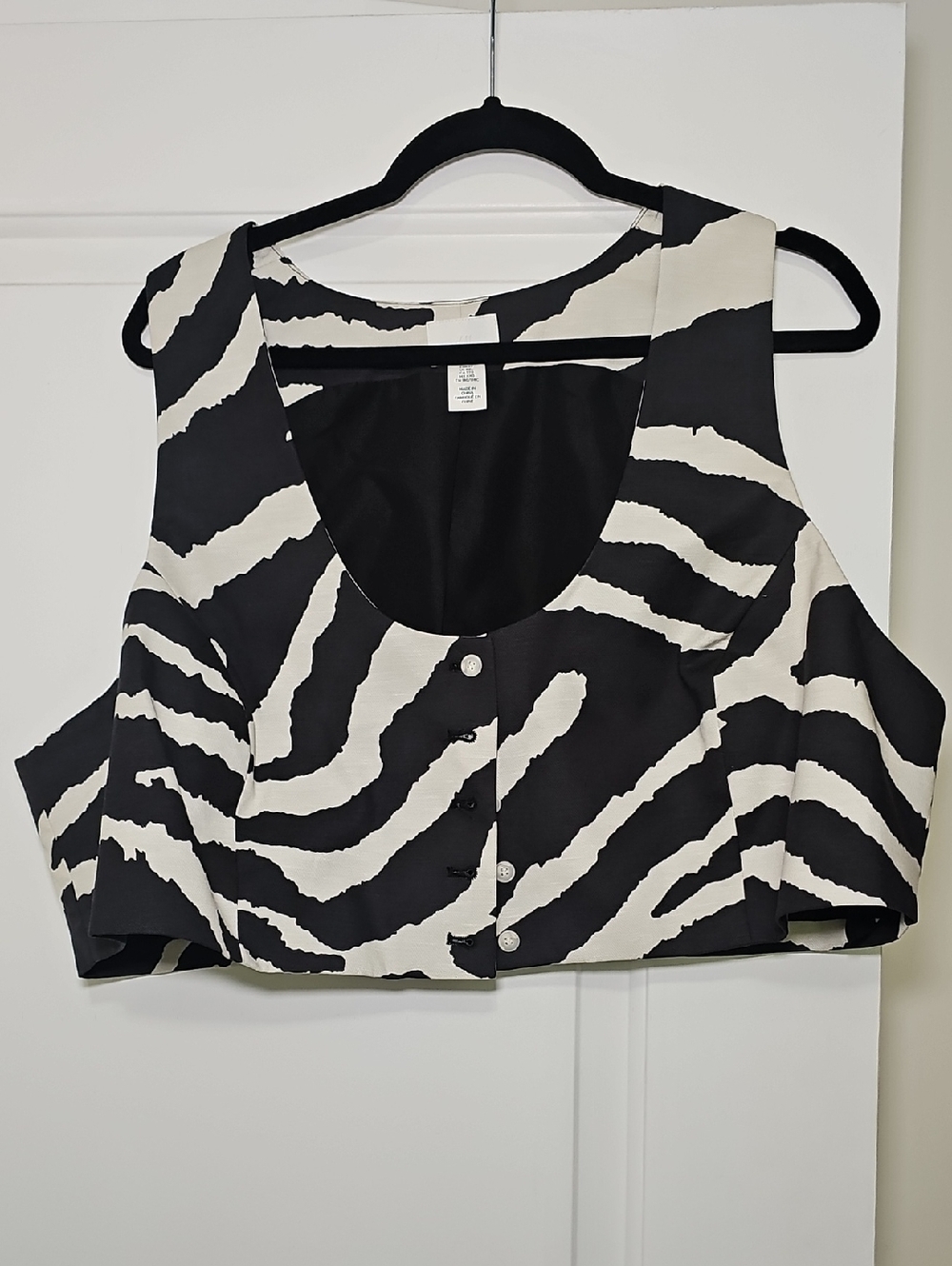 H&M Black and White Zebra-Print Button Crop Top